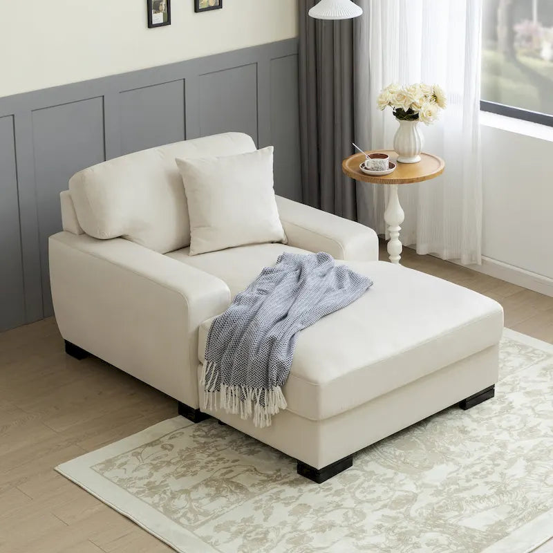 Chaise longue tapizada moderna con brazos acolchados y patas de madera