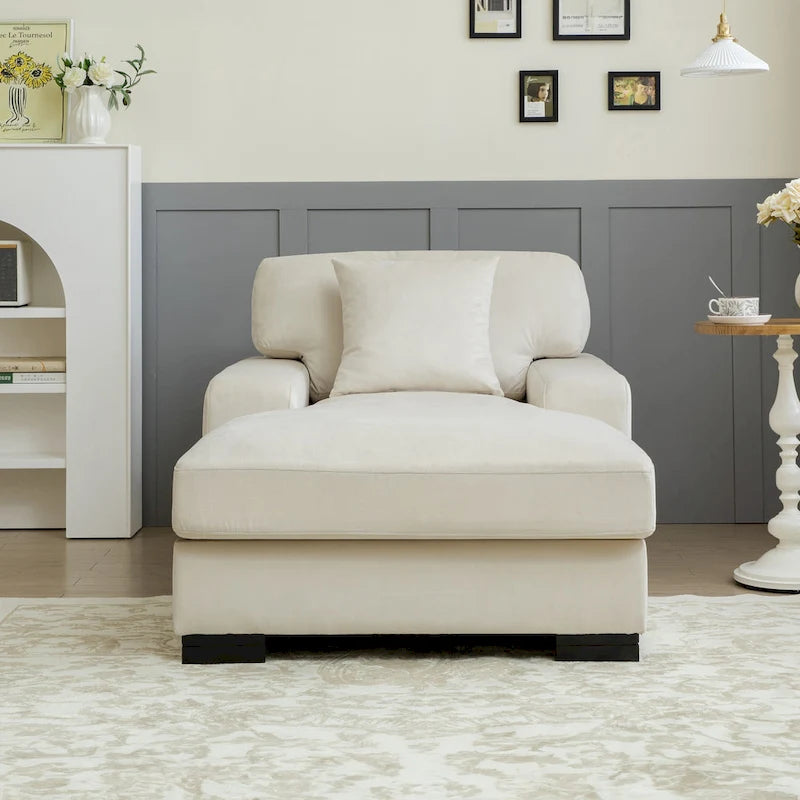 Chaise longue tapizada moderna con brazos acolchados y patas de madera