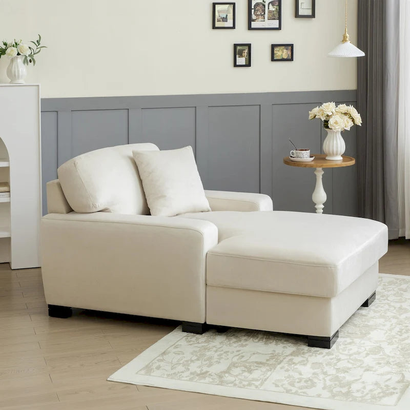 Chaise longue tapizada moderna con brazos acolchados y patas de madera