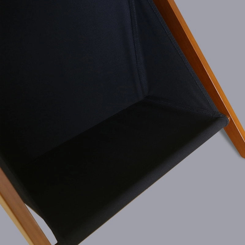 Z-vormige bijzettafel van massief hout met zwarte canvas opbergruimte