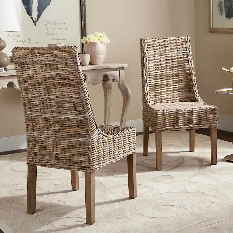 Silla de comedor costera de ratán tejido con respaldo alto contorneado