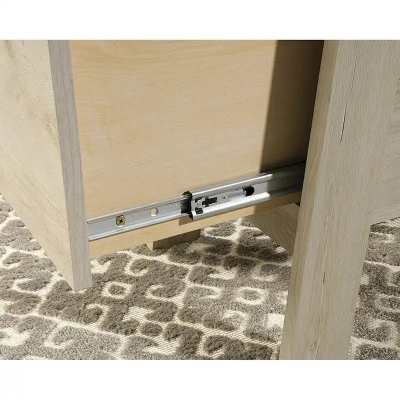 Escritorio ejecutivo color blanco hueso con acabado de veta de madera, cuatro cajones y estantes abiertos
