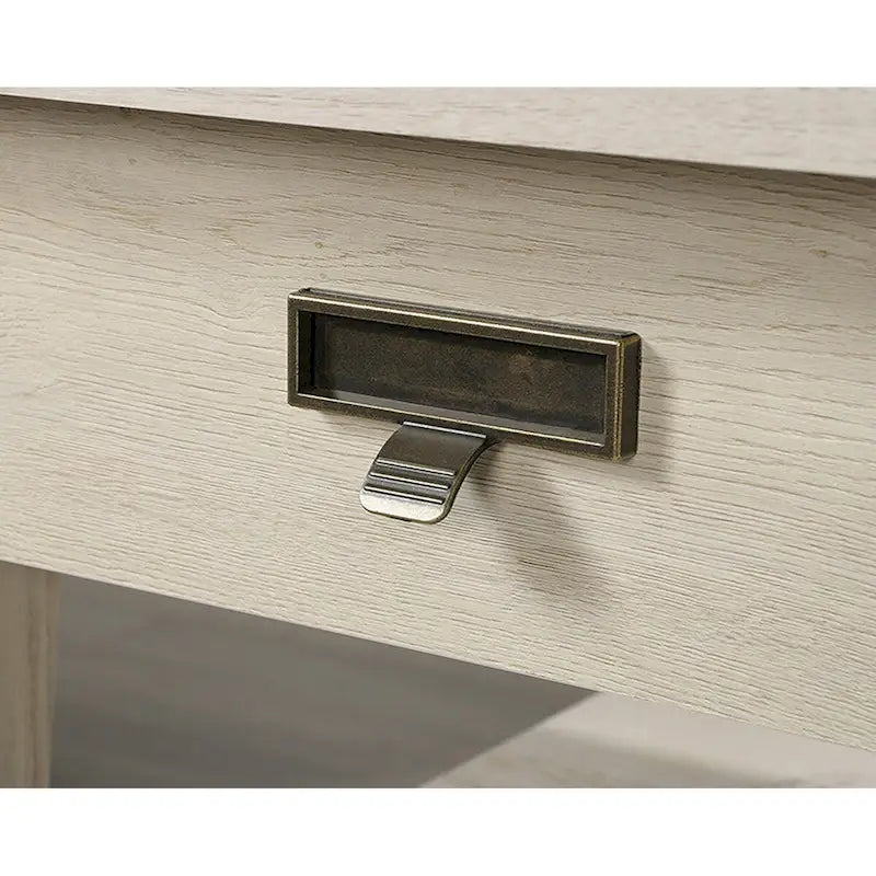 Escritorio ejecutivo color blanco hueso con acabado de veta de madera, cuatro cajones y estantes abiertos